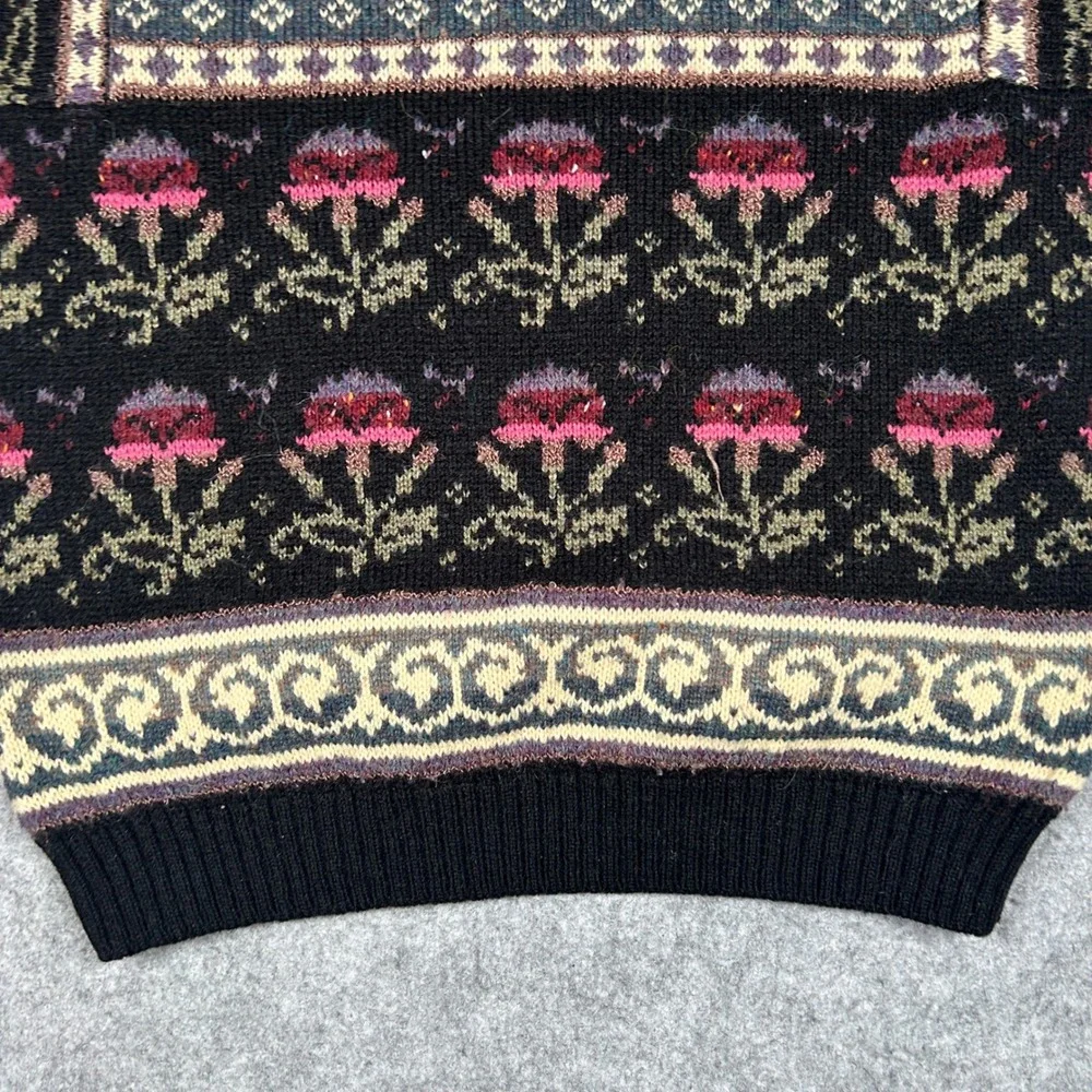 Vintage The Import Workshop Sweater Mens Small Black Floral Fair Isle Knit 90s - Picture 11 of 12